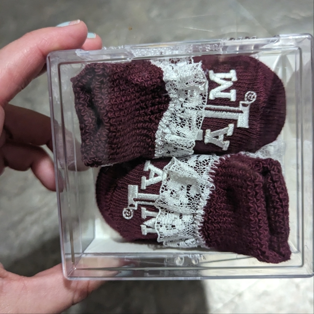 TAMU Newborn Booties - Maroon & White